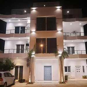 **** Hotel D&d Albania